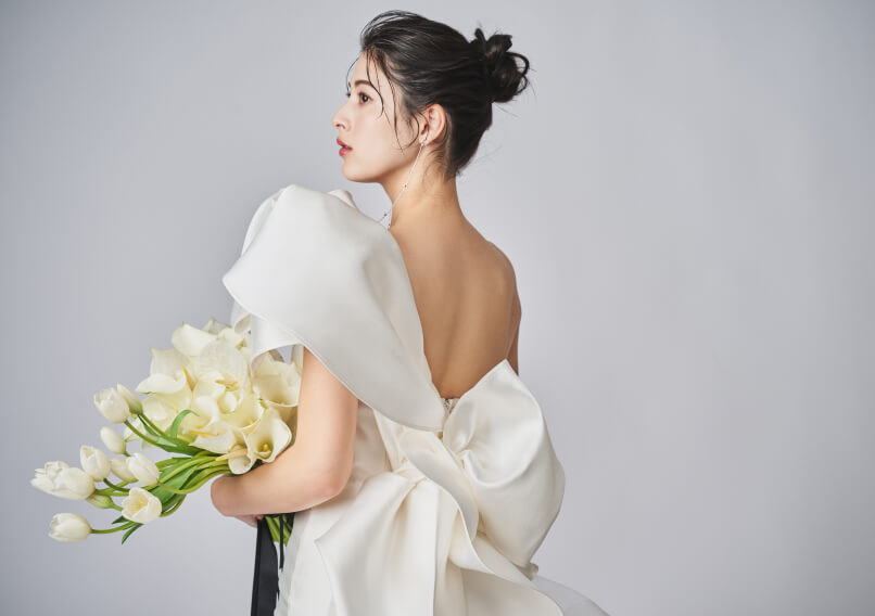 ご新婦様の衣裳